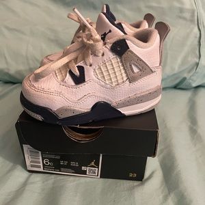 Boys Jordan Retro’s